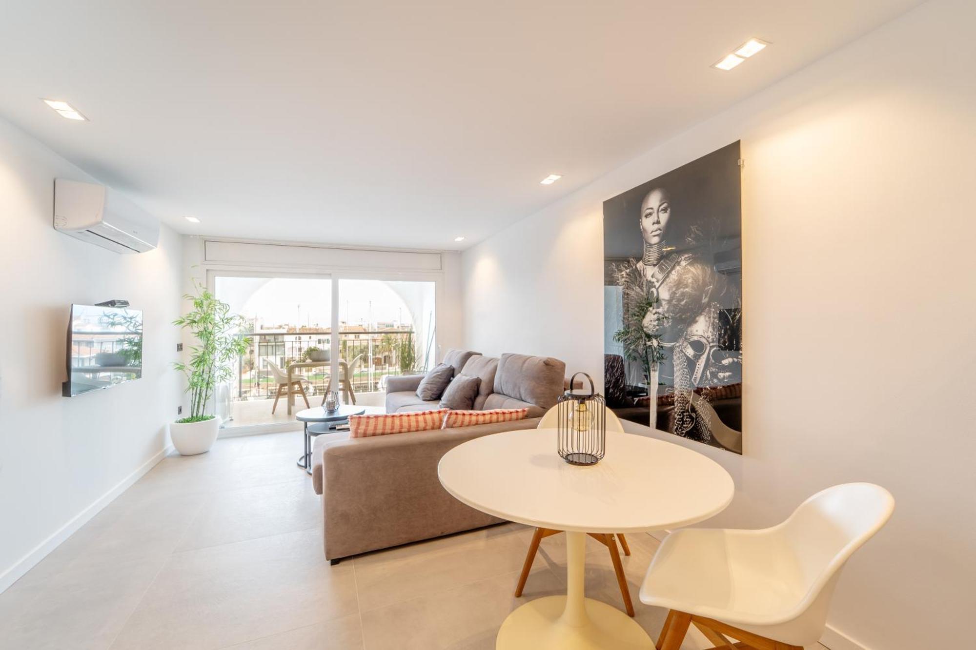 Elegante Estudio Frente Al Canal Con Terraza Apartment Empuriabrava