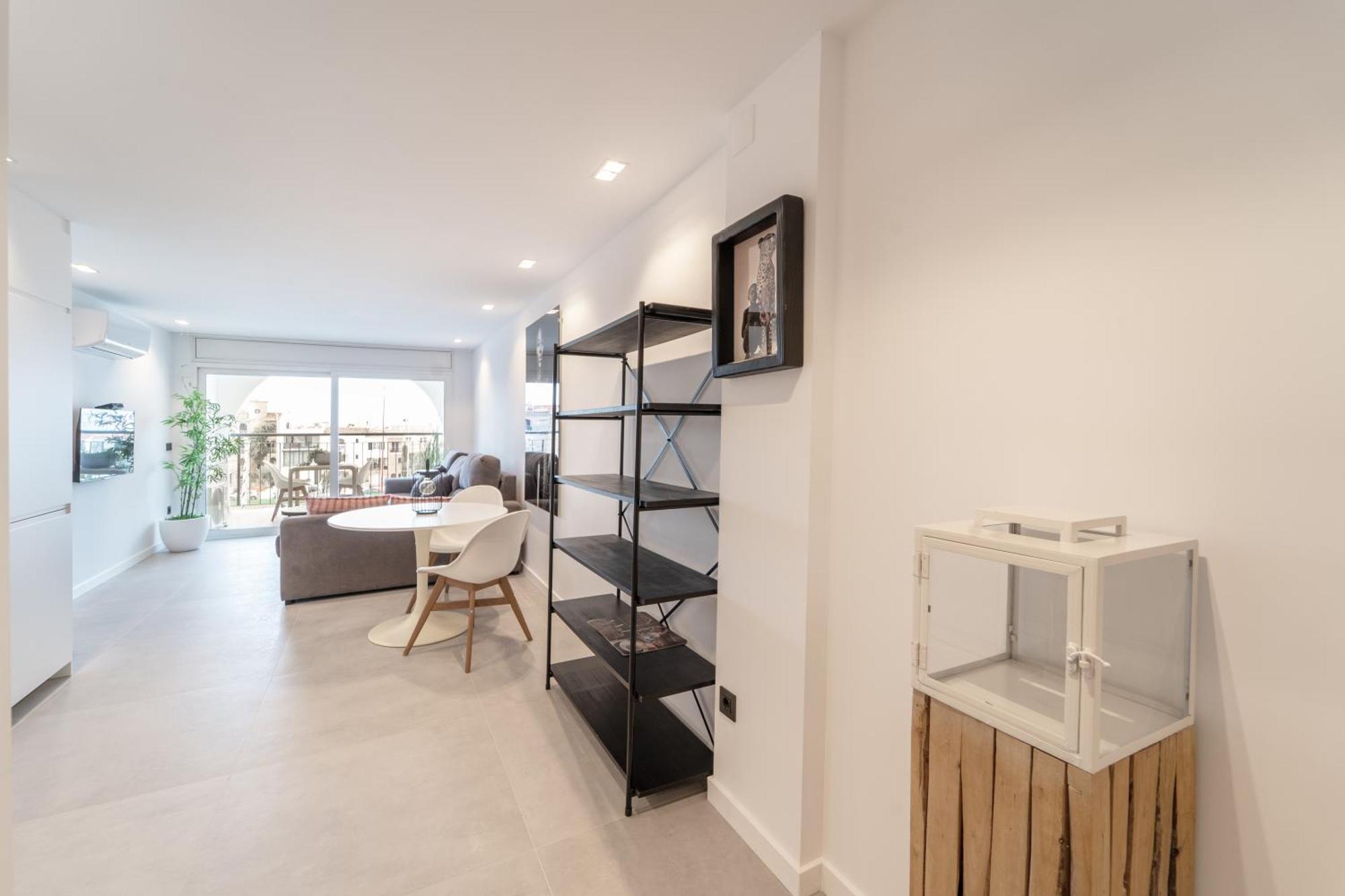 Elegante Estudio Frente Al Canal Con Terraza *